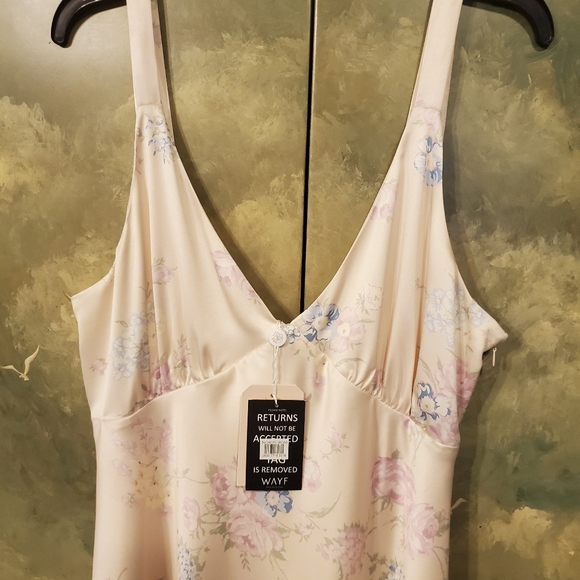 DRESS - Picture 5 of 6